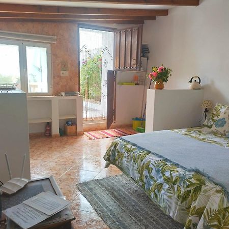 Cortijo Paraiso Charcon Higuera Екстериор снимка