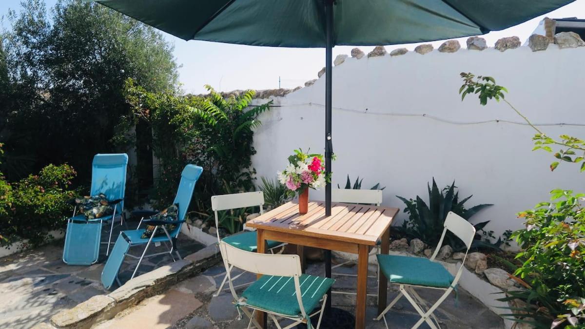 Cortijo Paraiso Charcon Higuera Екстериор снимка